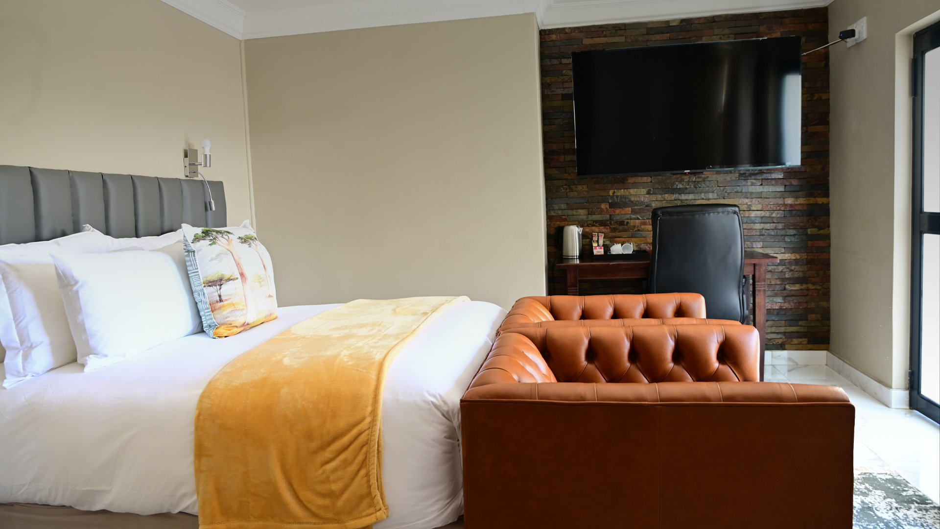 His Grace Eagles Guest House