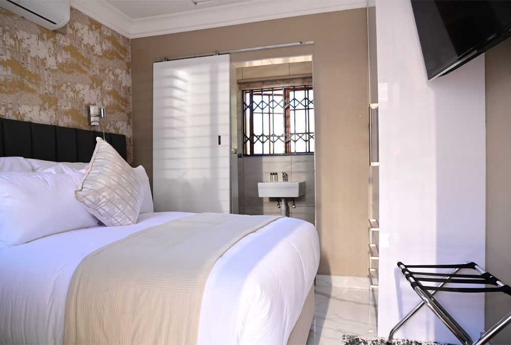 His Grace Eagles Guest House